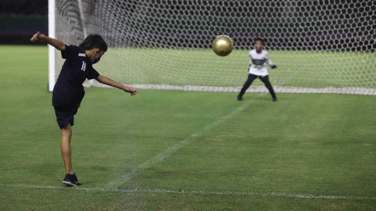 El primer tiro a gol.
