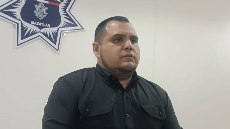 Barrón insiste en que una denuncia al 911 para reportar cualquier incidencia es clave para que las autoridades puedan actuar en cualquier eventualidad.