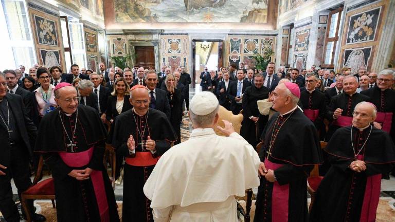 El Papa recibe en audiencia a los teólogos participantes en el simposio “Creación, naturaleza, medio ambiente para un mundo de paz”.