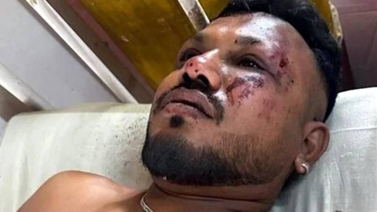 Un hombre de 40 años es el único sobreviviente tras el accidente de un avión en India.