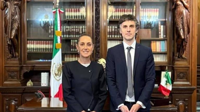 Sheinbaum recibió en Palacio Nacional a Guido Croxatto, abogado del presidente Pedro Castillo.