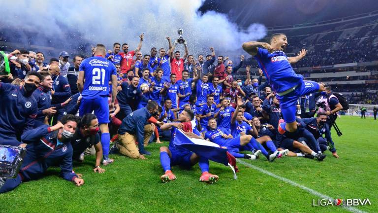 Cruz Azul celebró al fin el título luego de hacer a un lado a Billy Álvarez, quien hoy es prófugo de la justicia.