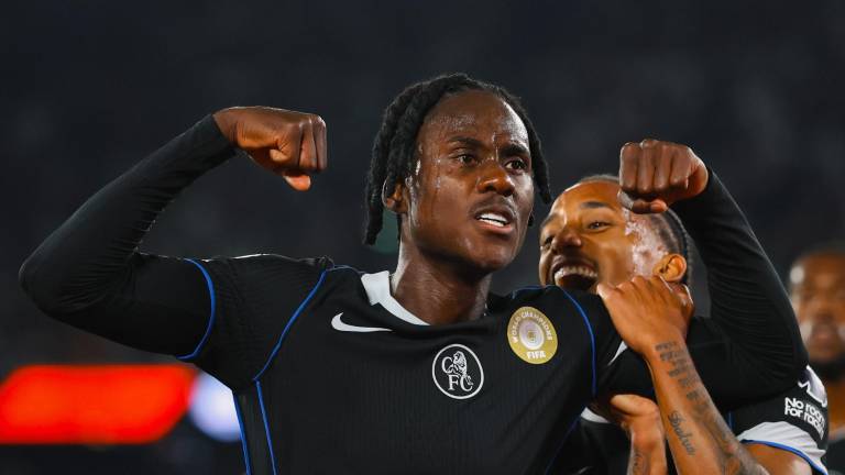 Chelsea llega a cuatro puntos.