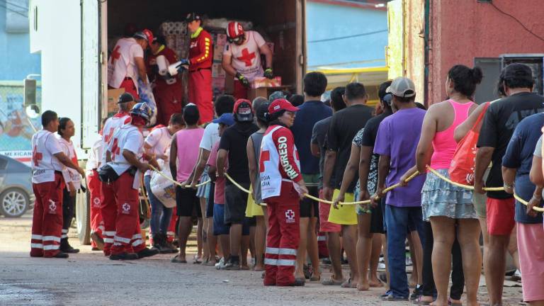 La ayuda humanitaria de la Cruz Roja en Acapulco.