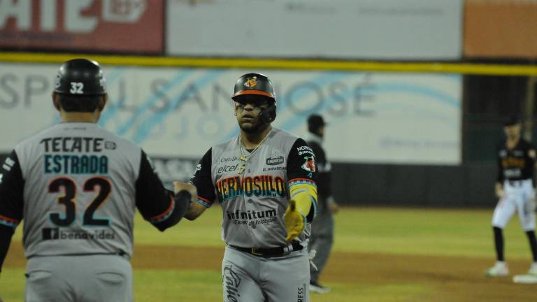 Isaac Paredes remolcó par de carreras para Naranjeros de Hermosillo.