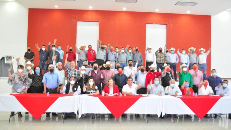 Algunos de los políticos de otros partidos políticos que se anunció se adherían a la candidatura de Maru Campos.