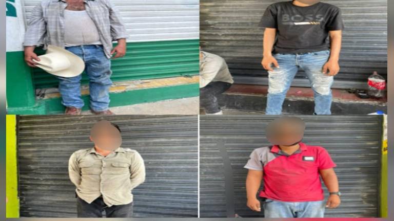 Cuatro personas fueron detenidas por elementos del Ejército Mexicano por su posible participación de robo a comercio.