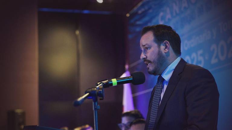El Secretario de Economía de Sinaloa, Ricardo Velarde, reafirmó el compromiso del Gobierno estatal con la industria.