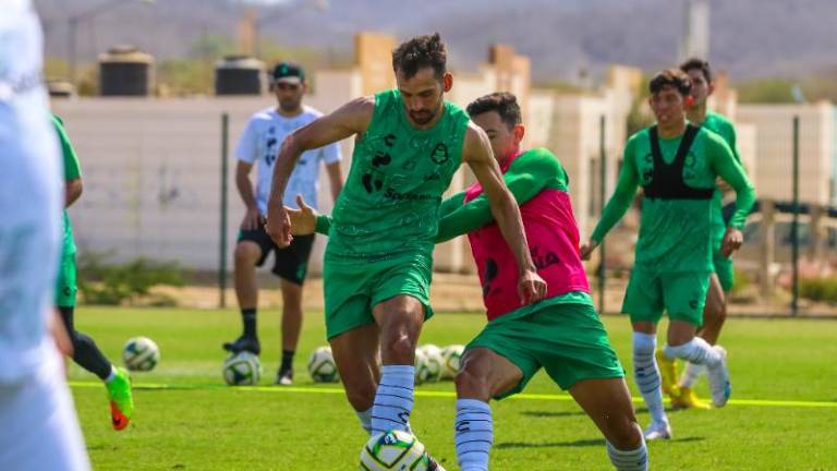 Raúl “El Dedos” López ha trabajado a tope en Mazatlán, con Santos Laguna.