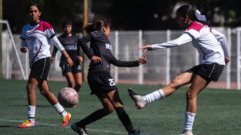 Ahome derrota a Mazatlán en la final de la categoría Juvenil Menor Femenil.