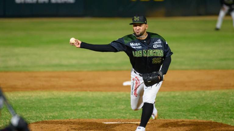 Yoanner Negrín volverá a vestir de verde.