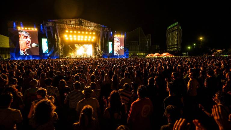 El Vive Latino comenzó en 1998 y reúne a los artistas y agrupaciones más populares de diferentes géneros.
