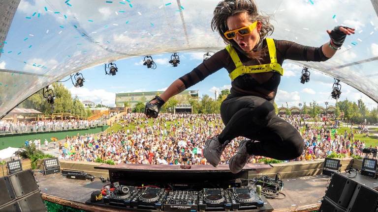 Mariana BO se convierte en la primera sinaloense en tocar en el Tomorrowland.