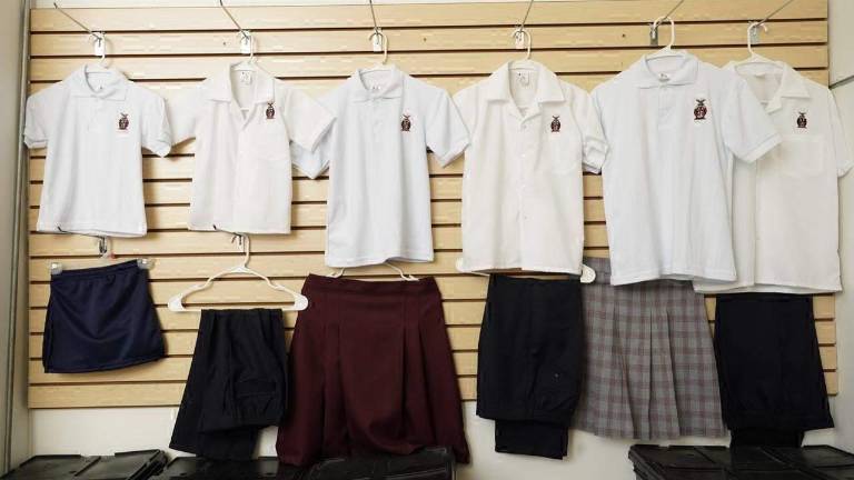El “Programa para la Dotación Gratuita de Uniformes y Útiles Escolares” inicia este lunes en Sinaloa