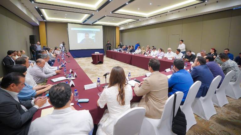 En Sinaloa instalan el Comité de Abasto ante Emergencia donde participan dependencias de gobierno y el sector privado.