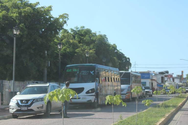 En Rosario, se intensifican acciones de seguridad y acarreo por visita de AMLO