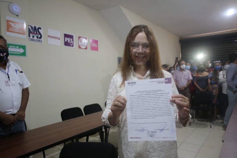 Alma Rosa Garzón recibe constancia de mayoría como Diputada local por el Distrito 20 de Mazatlán