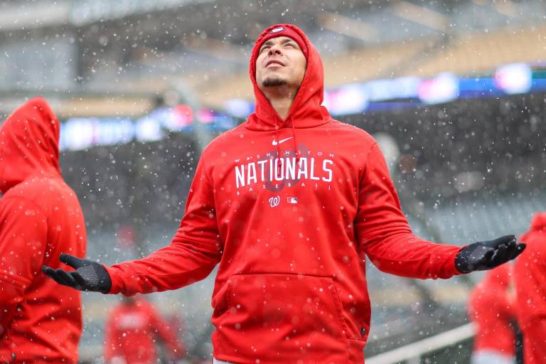Joey Meneses da cuatro hits en triunfo de Nacionales sobre Mellizos