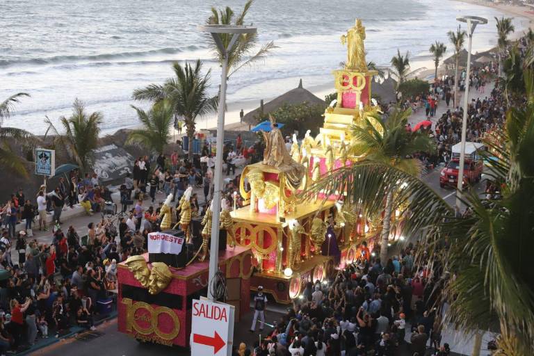 Abarrotan 515 mil personas el malecón en el segundo y último desfile del Carnaval de Mazatlán