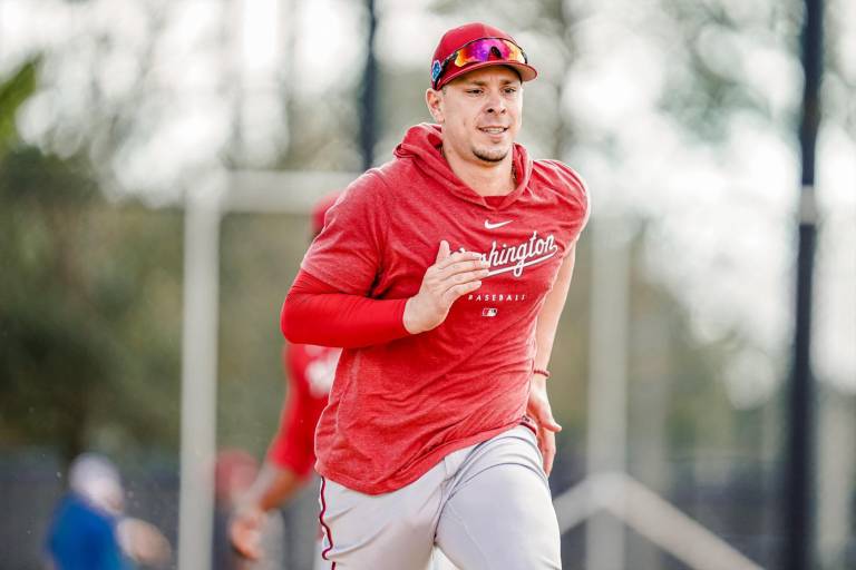 Joey Meneses saborea su primer campamento de Grandes Ligas