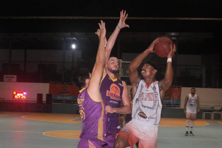 Delfines de Mazatlán y Liebres de Guasave definirán hasta el límite el pase a semifinales
