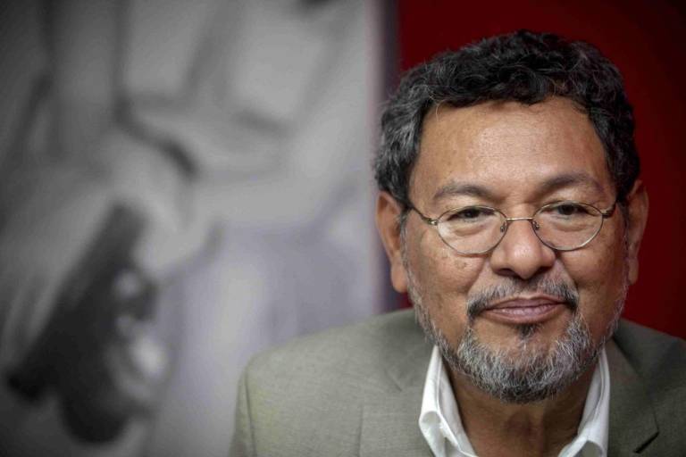 Élmer Mendoza: ‘Tengo vocación para compartir y enseñar’