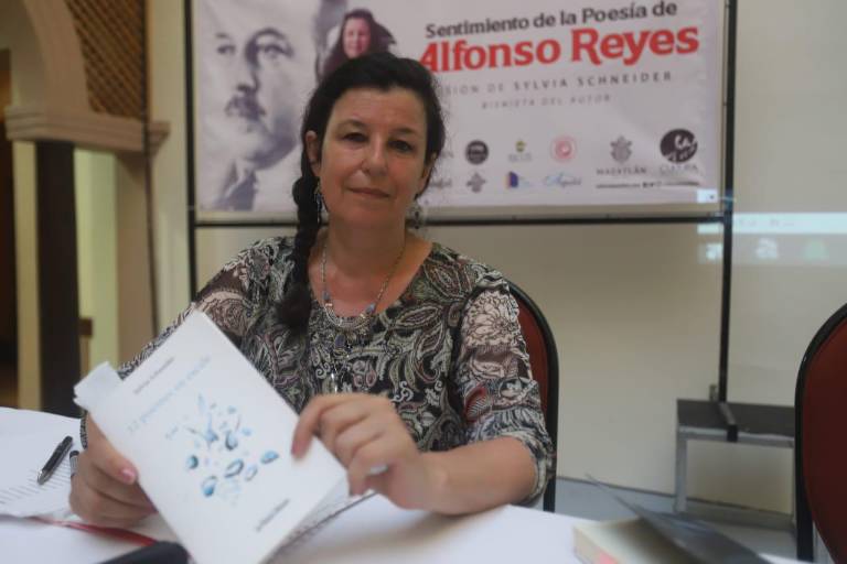 Sylvia Schneider comparte con los mazatlecos el legado del Alfonso Reyes