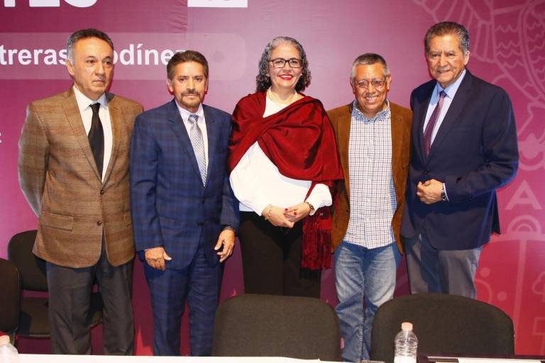 Entregan a Ito Contreras el Premio Sinaloa de Artes