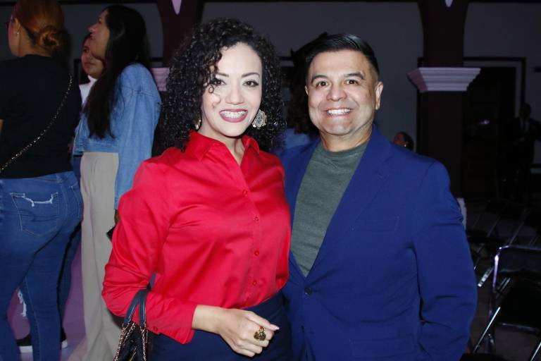 Entregan a Ito Contreras el Premio Sinaloa de Artes