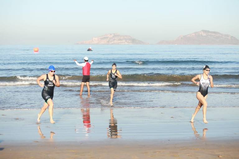 Mazatlán y Ahome, los reyes del triatlón estatal
