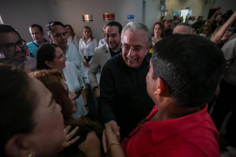 Promete Rocha Moya visitar oficinas gubernamentales para atender peticiones de burócratas