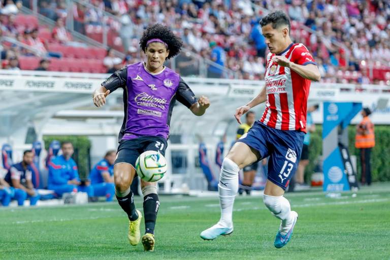 Mazatlán pagará multa por el no descenso al ser goleado por Chivas
