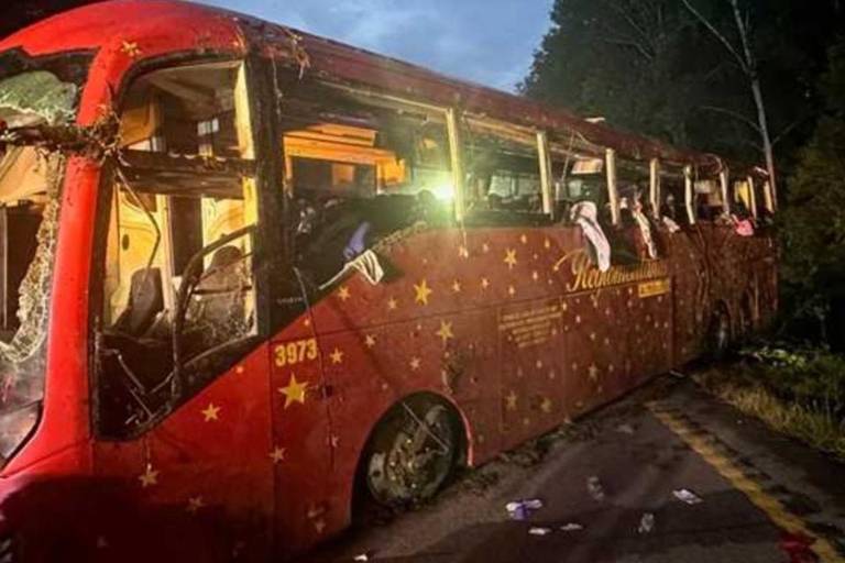 Mueren 4 mexicanos tras volcadura de autobús en Mississippi, EU