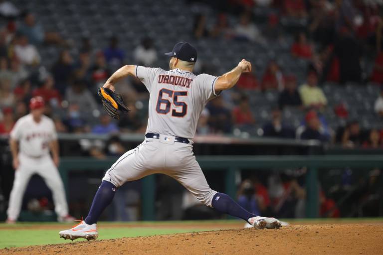 Sinaloense José Urquidy se apunta su octavo triunfo con los Astros de Houston