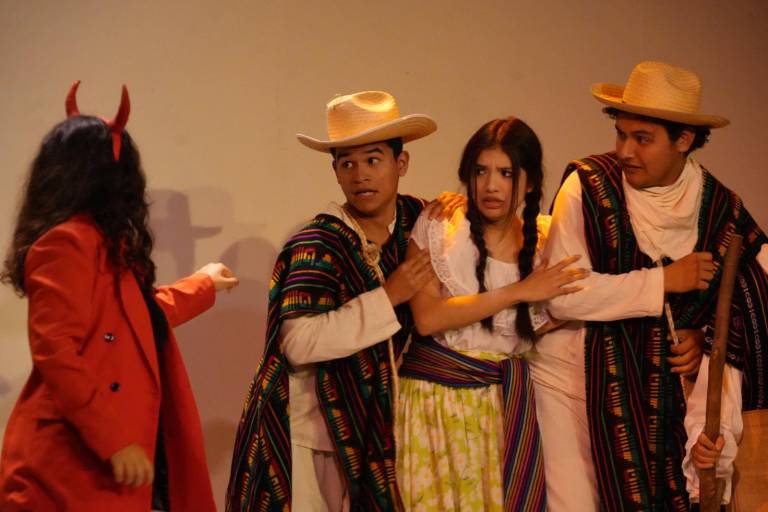 Recrean el nacimiento de Jesús en Pastorela Mexicana