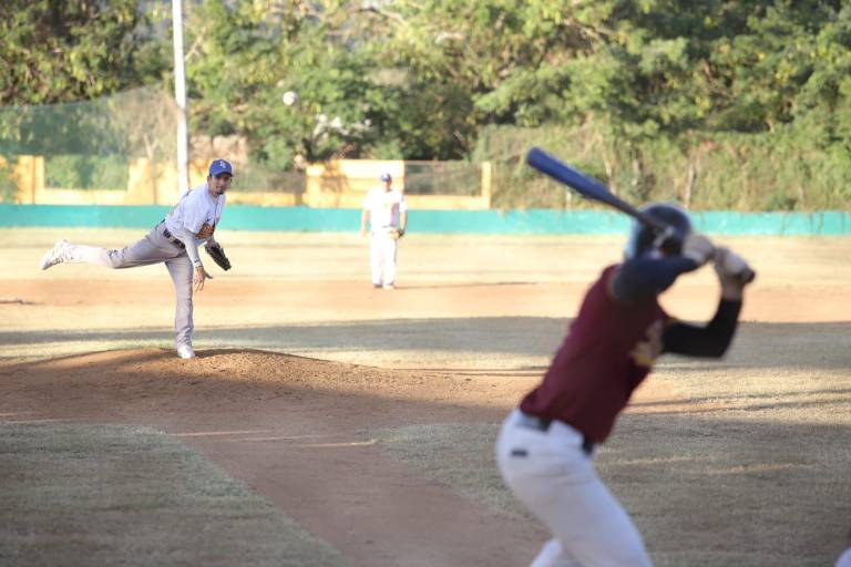 Amigos del Maca se corona campeón de la Liga de Meseros al Bat