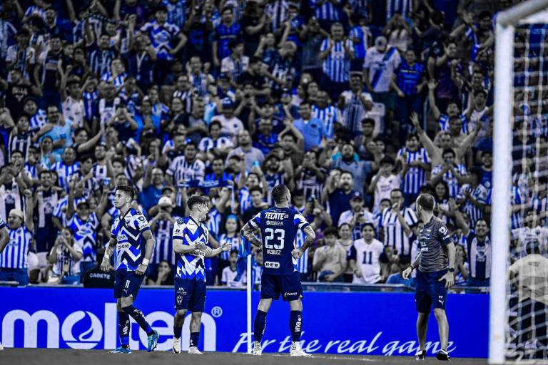 Rayados concreta su pase a cuartos de final y espera a Messi