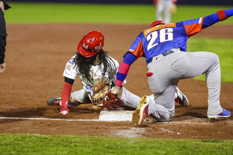 México apalea a Puerto Rico en su debut en la Serie del Caribe 2025