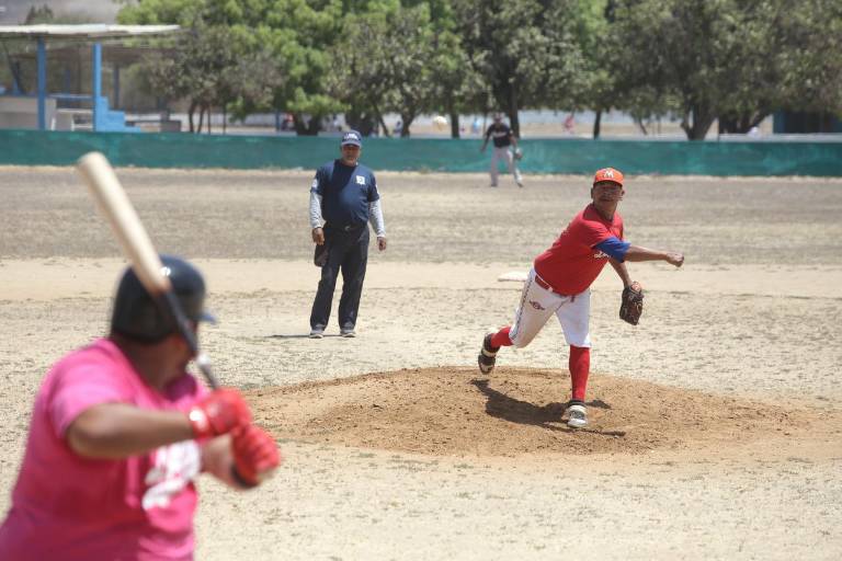 Herrería Villa avanza a la final de playoffs del beisbol del Chololos