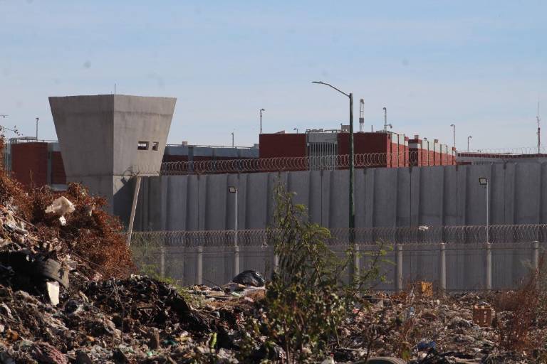 Gobierno federal exhorta al Ayuntamiento a cerrar basurón ubicado junto al Cefereso 8