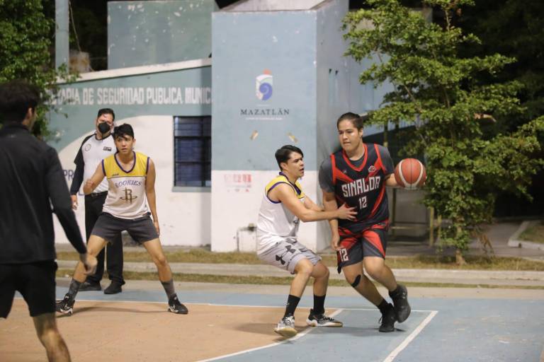 Bad Boys exhibe poderío ofensivo en la cancha Casa Hogar, de Mazatlán