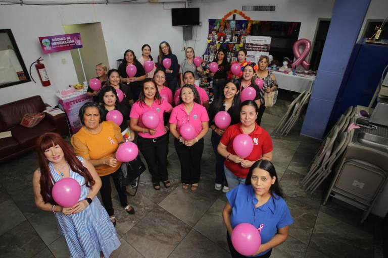 Participan colaboradores de Datemex en plática de concientización sobre el cáncer