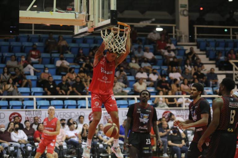 Venados Basketball saca cardiaco triunfo ante Ostioneros y respira en playoffs