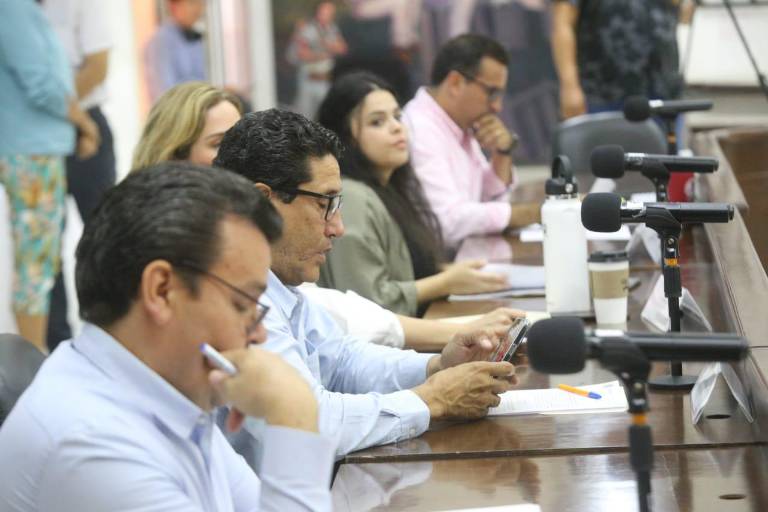 Entre nostalgia y polémica, aprueban extinción del Acuario Mazatlán