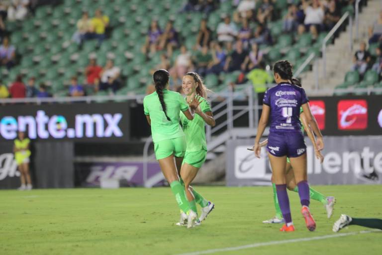 Cañoneras no levantan y registran nueva goleada bajo una intensa lluvia en El Encanto