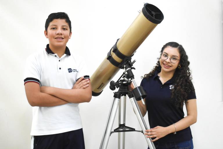 Triunfan Andrea Ríos y Emiliano Quintero en Olimpiada Nacional de Astronomía