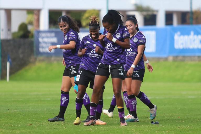 Mazatlán Femenil regresa a casa motivado tras victoria