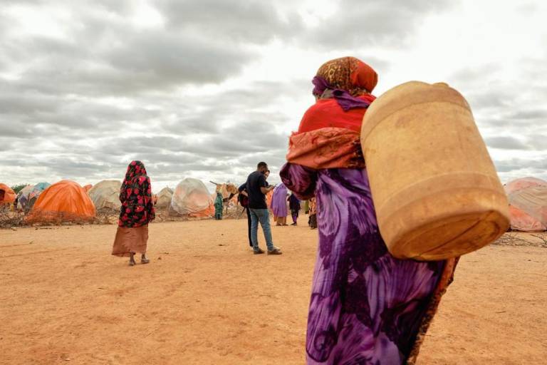 Advierte la OIM que unas 2 mil 800 millones de personas podrían sufrir olas de calor hacia 2090