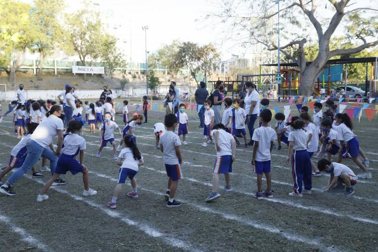 ¡Corren a toda velocidad en la Miniolimpiada de la Activa!