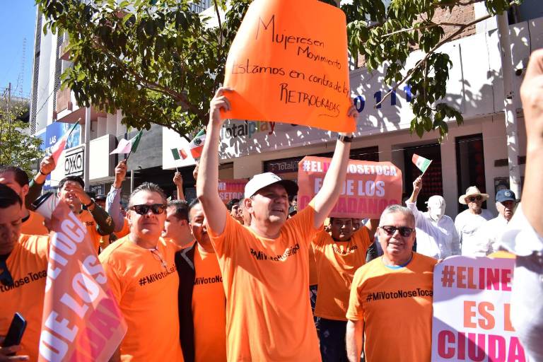 ‘AMLO quiere destazar al INE’, reclaman en Culiacán